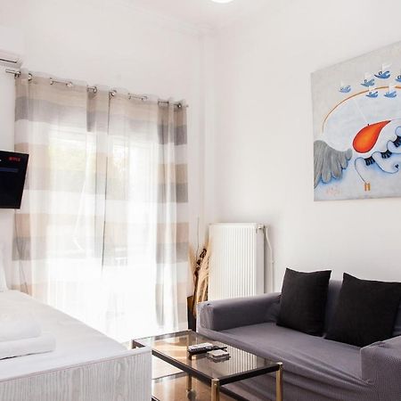 Cozy Apartment Near Stavros Niarchos Park Атина Екстериор снимка